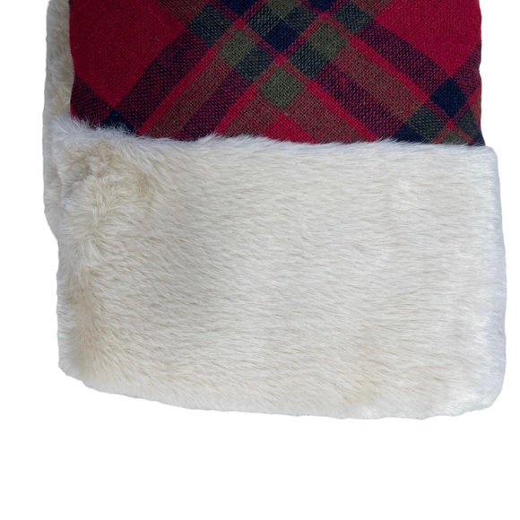 The Christmas Shoppe Tree Skirt - Picture 4 of 5